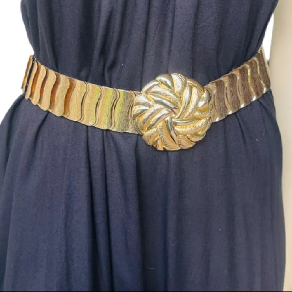 Vintage Gold Elastic Ripple Rose Head Belt